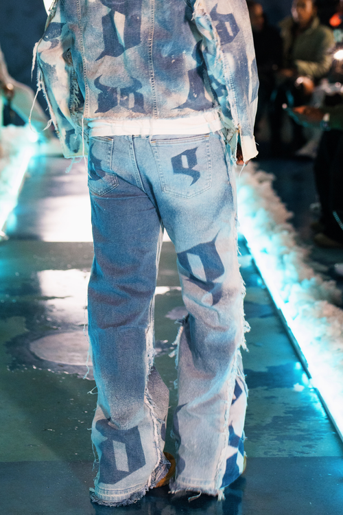 De Vinci Dusk Blue wide-leg flared jeans, navy denim with a relaxed fit and stylish flare silhouette.